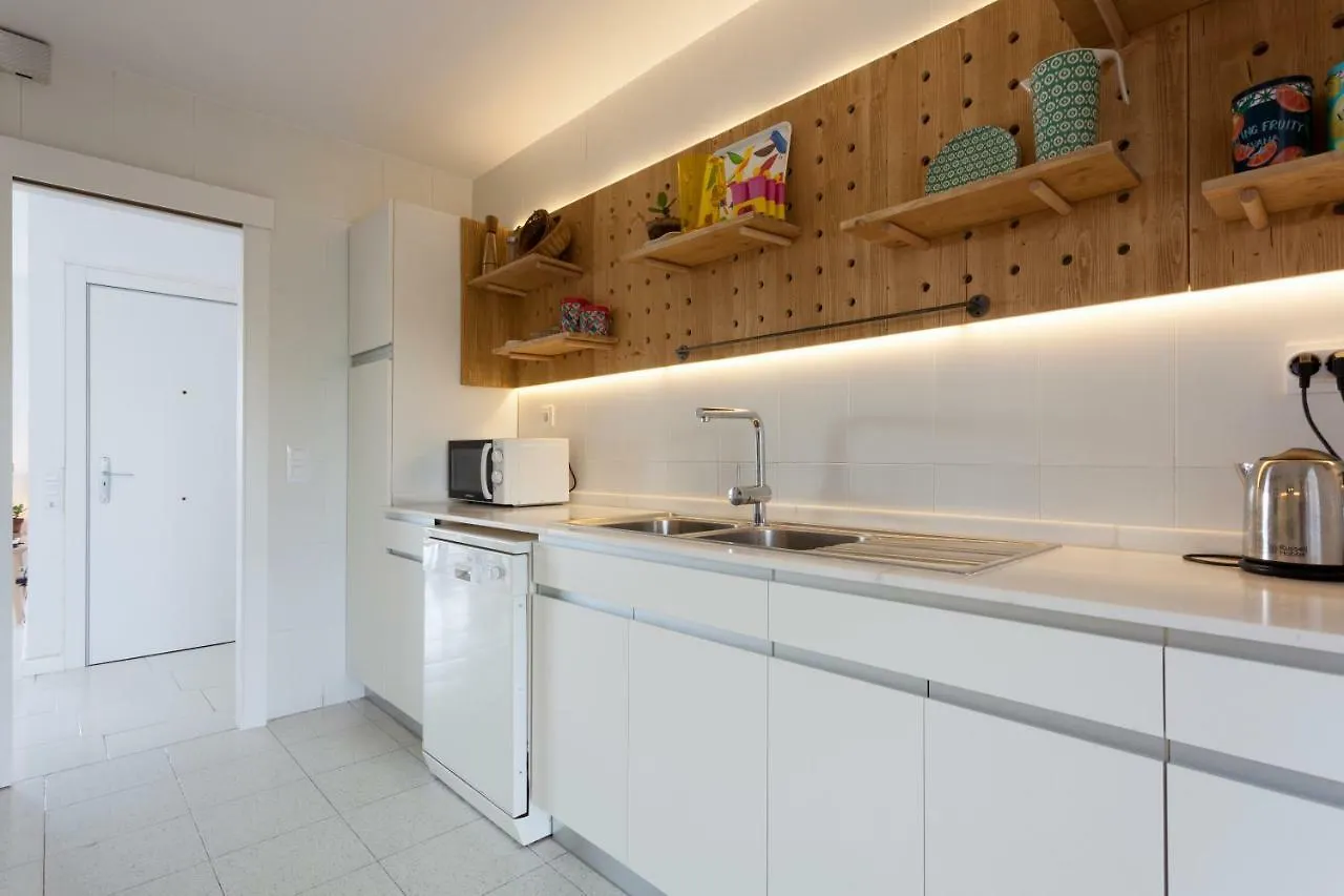 Gava Mar- Castelldefels Beachfront Apartment- Direct Access To The Beach 아파트