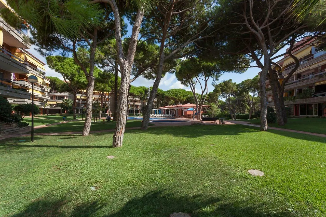 Gava Mar- Castelldefels Beachfront Apartment- Direct Access To The Beach