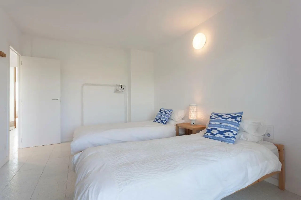 Gava Mar- Castelldefels Beachfront Apartment- Direct Access To The Beach 0*,  스페인